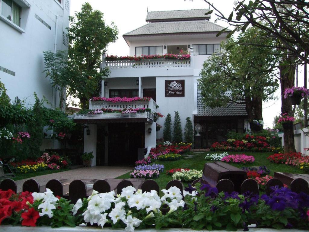 Rachamankha Flora House Hotel Chiang Mai Exterior photo