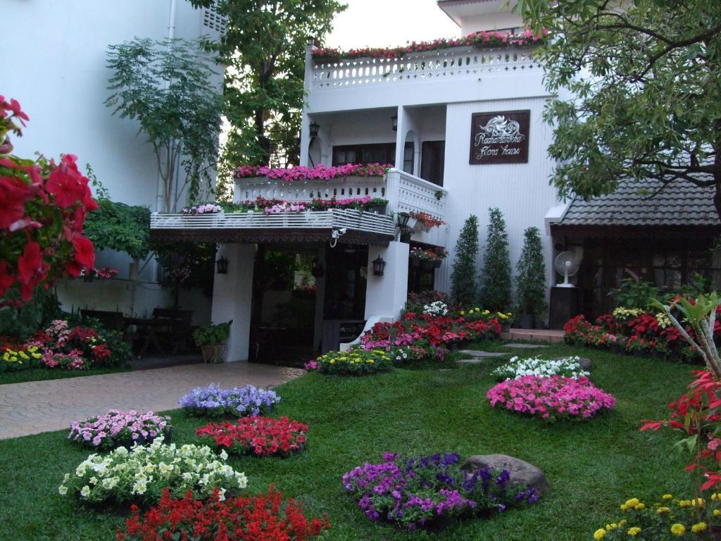 Rachamankha Flora House Hotel Chiang Mai Exterior photo