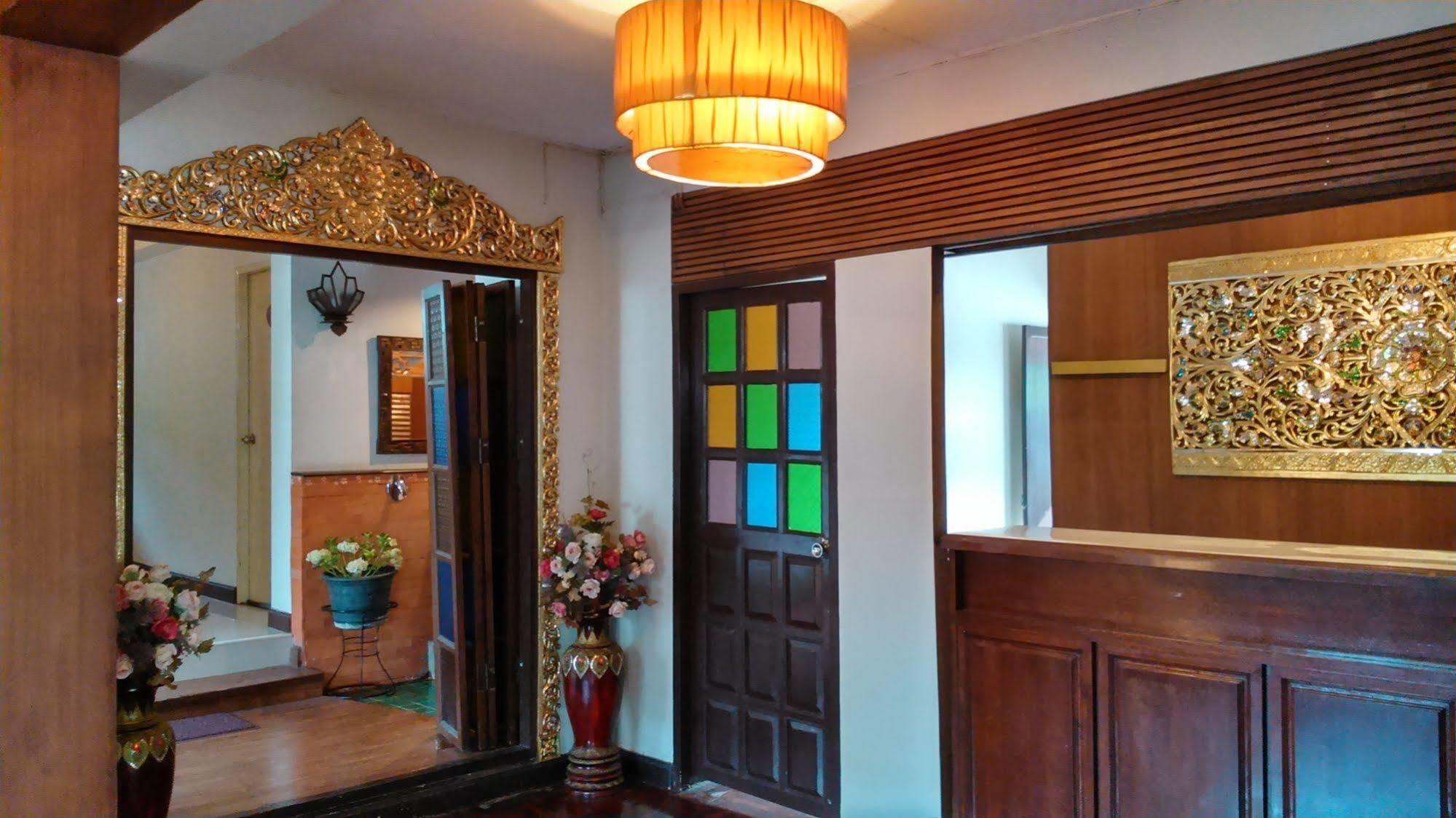 Rachamankha Flora House Hotel Chiang Mai Exterior photo